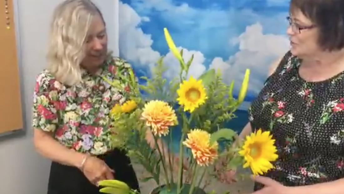 Flower arranging video with Susan Dewey